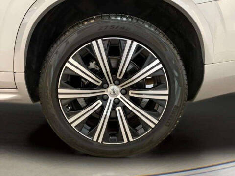 2025 Volvo XC90 B5 Core Bright Theme