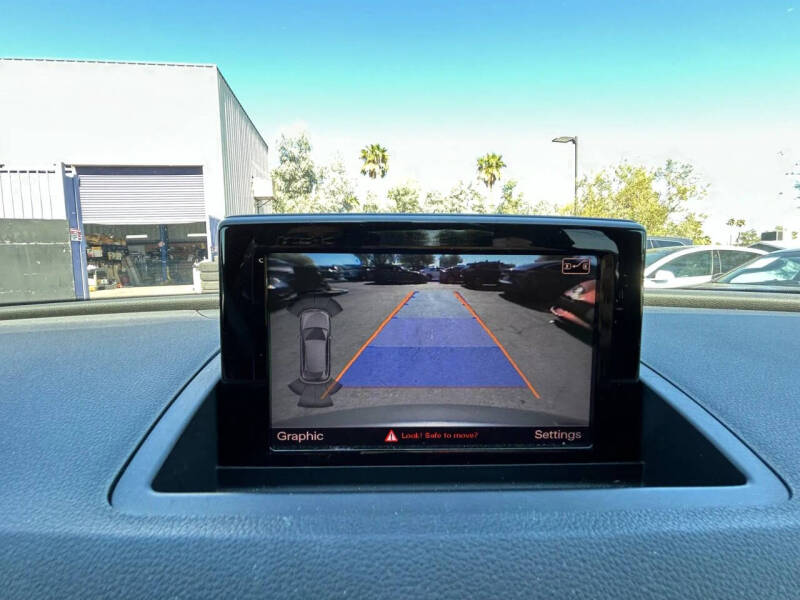 2015 Audi Q3 2.0T quattro Prestige