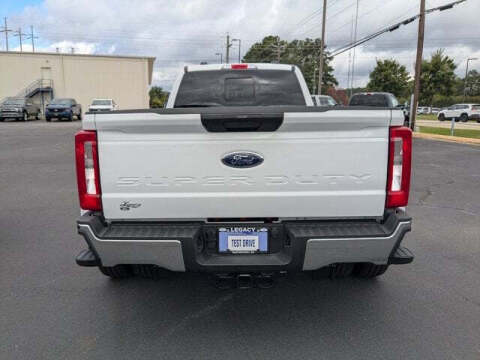 2025 Ford F-350 Super Duty XL