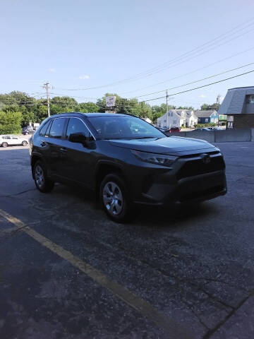 2020 Toyota RAV4 LE