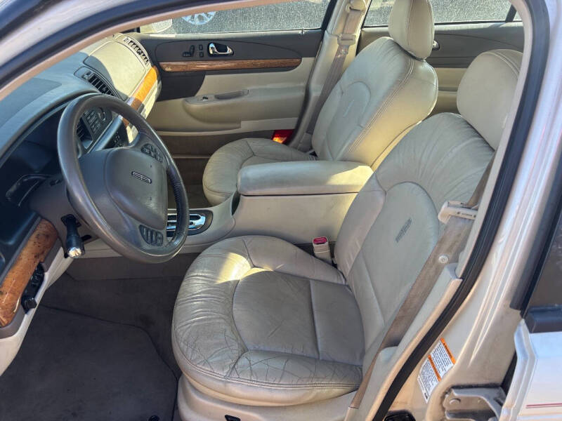 2002 Lincoln Continental