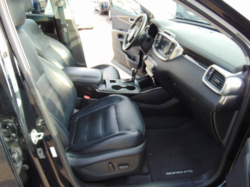 2018 Kia Sorento EX V6