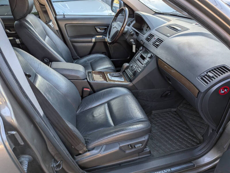2010 Volvo XC90 3.2