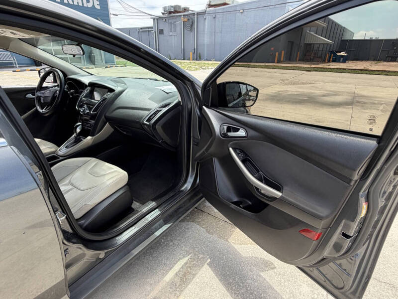 2017 Ford Focus Titanium