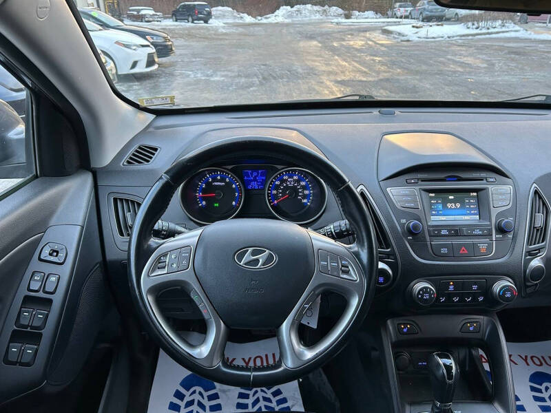 2015 Hyundai Tucson SE