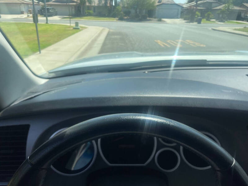 2016 Toyota Sequoia SR5