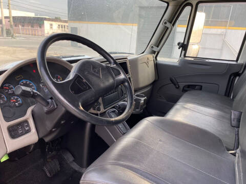 2019 International DuraStar 4300