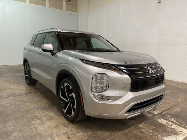 2025 Mitsubishi Outlander PHEV SEL