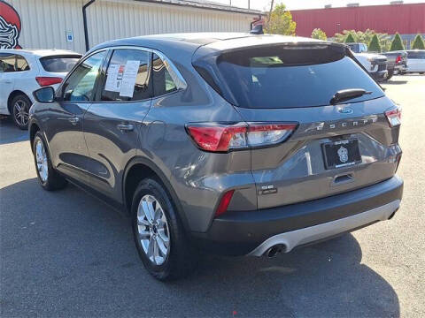 2021 Ford Escape SE