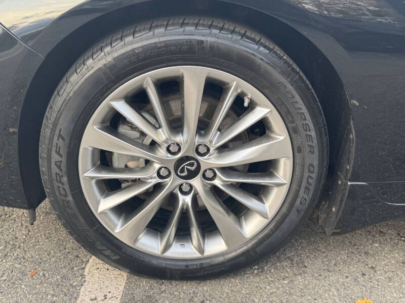 2021 Infiniti Q50 Luxe