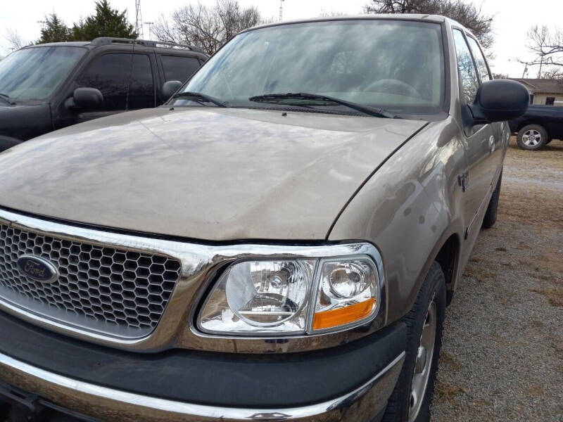 2003 Ford F-150 for sale at C & R Auto Sales in Bowlegs OK