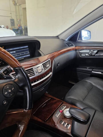 2012 Mercedes-Benz S-Class S 550