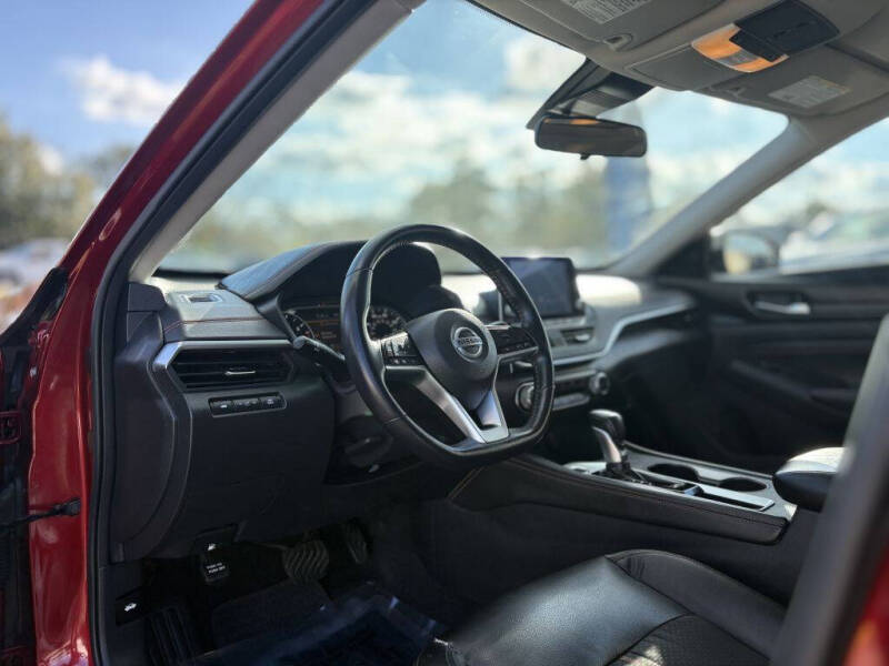 2020 Nissan Altima 2.5 SR