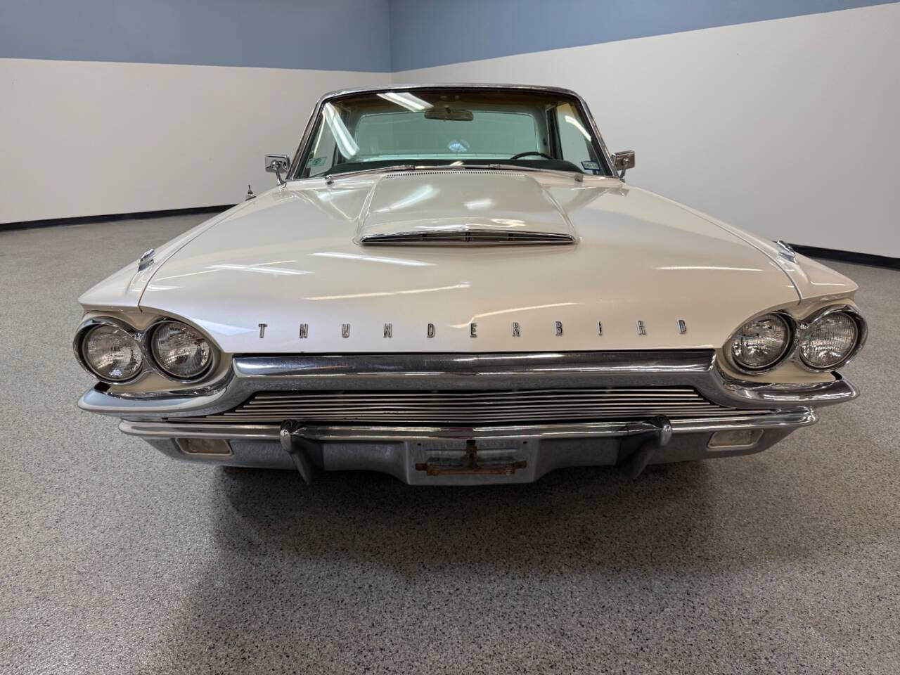 1964 Ford Thunderbird 2