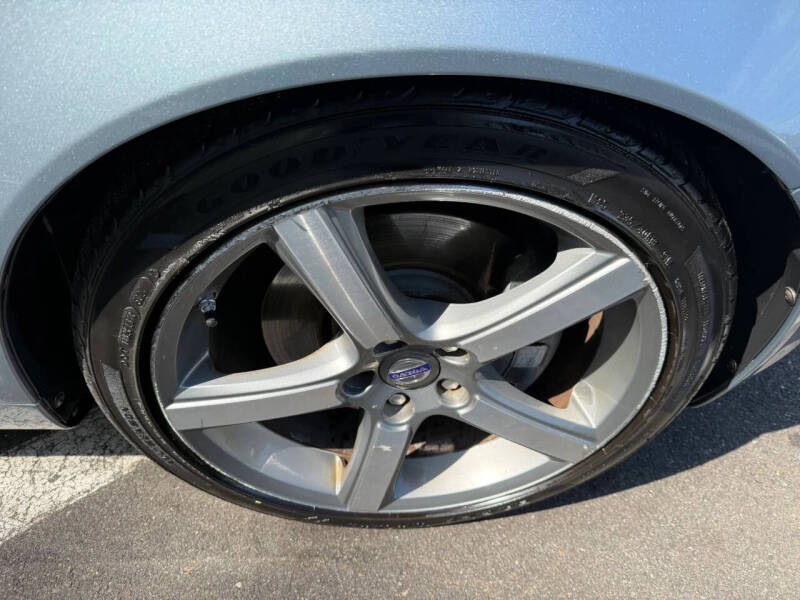 2011 Volvo C70 T5
