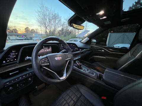 2023 Cadillac Escalade ESV Sport Platinum