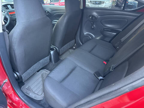 2015 Nissan Versa 1.6 S