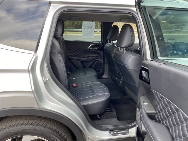 2023 Mitsubishi Outlander PHEV SEL