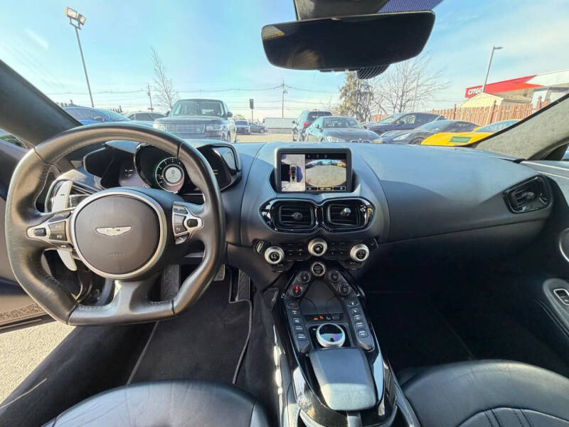 2020 Aston Martin Vantage