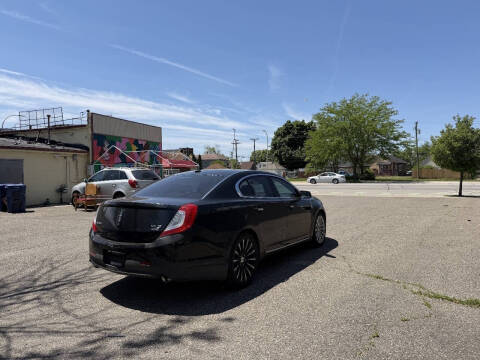 2013 Lincoln MKS