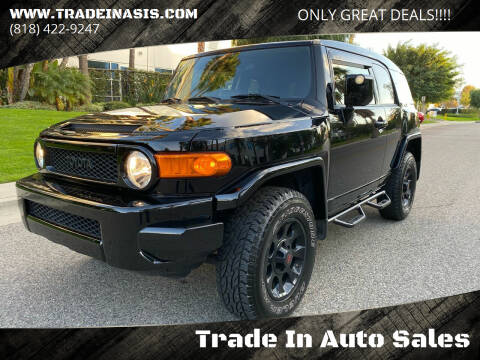 2012 Toyota FJ Cruiser for sale at Trade In Auto Sales in Van Nuys CA