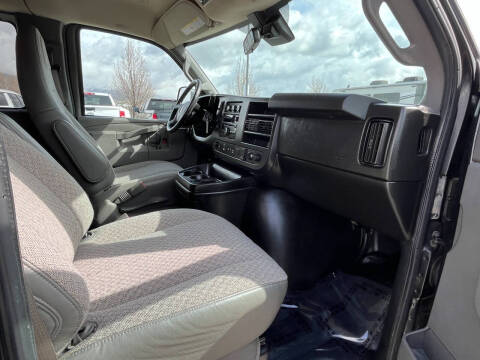 2021 GMC Savana 3500