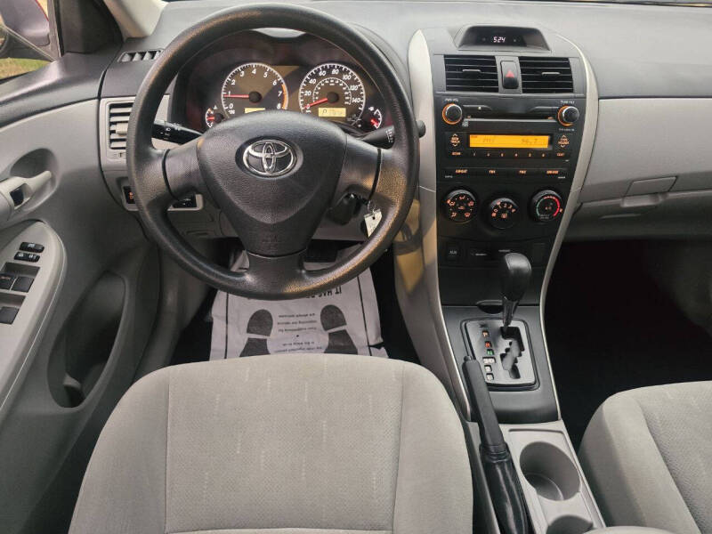 2013 Toyota Corolla LE