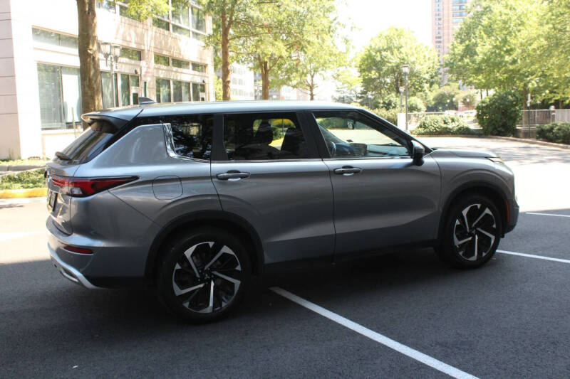 2022 Mitsubishi Outlander