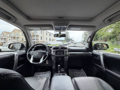 2017 Toyota 4Runner SR5 Premium
