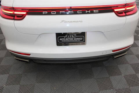 2017 Porsche Panamera