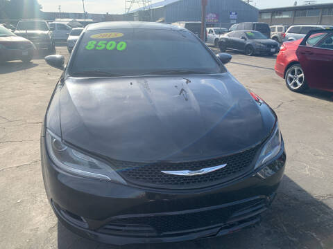 2015 Chrysler 200 for sale at Neri's Auto Sales in Sanger CA