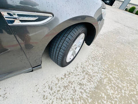 2015 Ford Taurus SEL