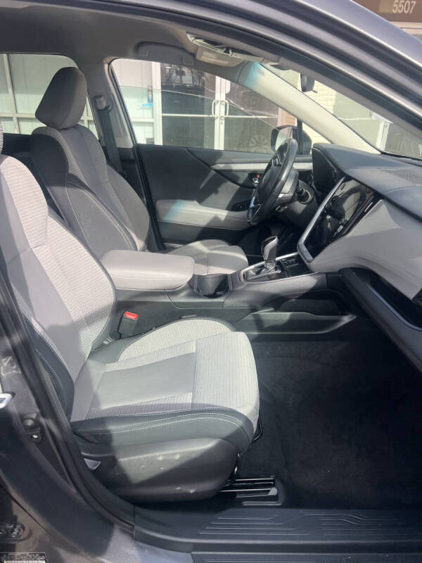 2022 Subaru Outback Premium