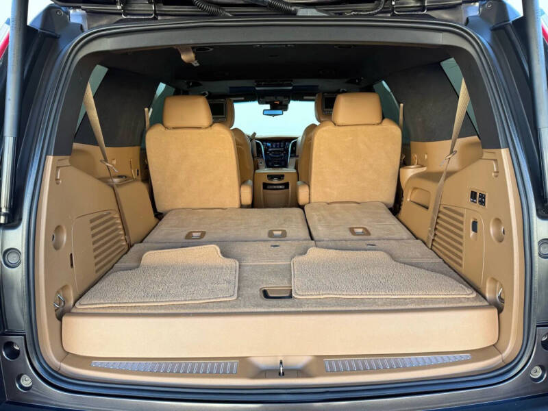 2017 Cadillac Escalade Platinum