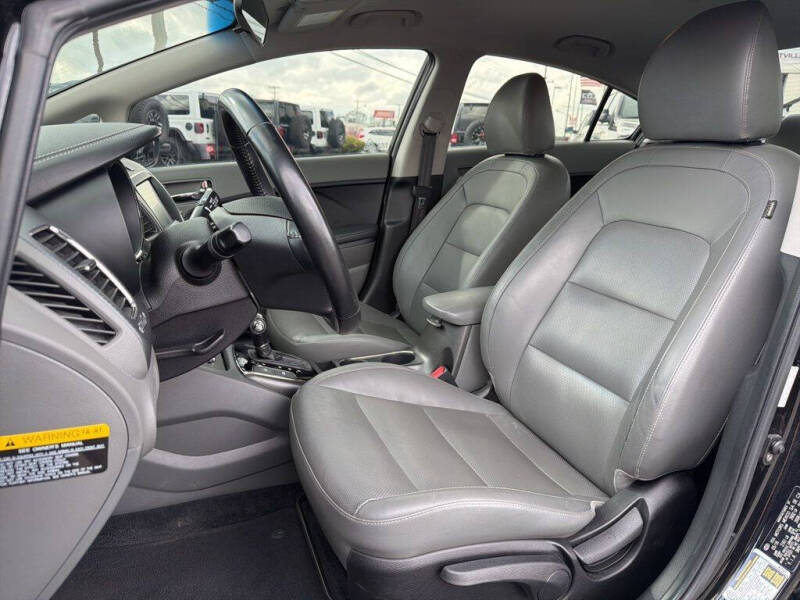 2017 Kia Forte EX