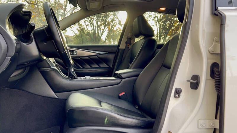 2016 Infiniti Q50 2.0T Premium