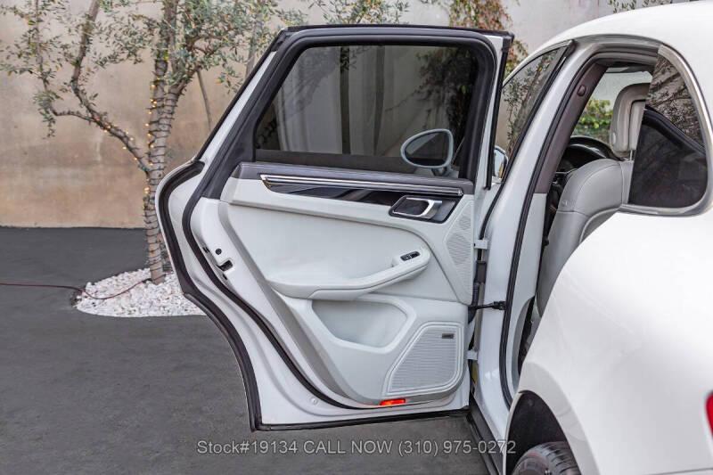 2015 Porsche Macan S