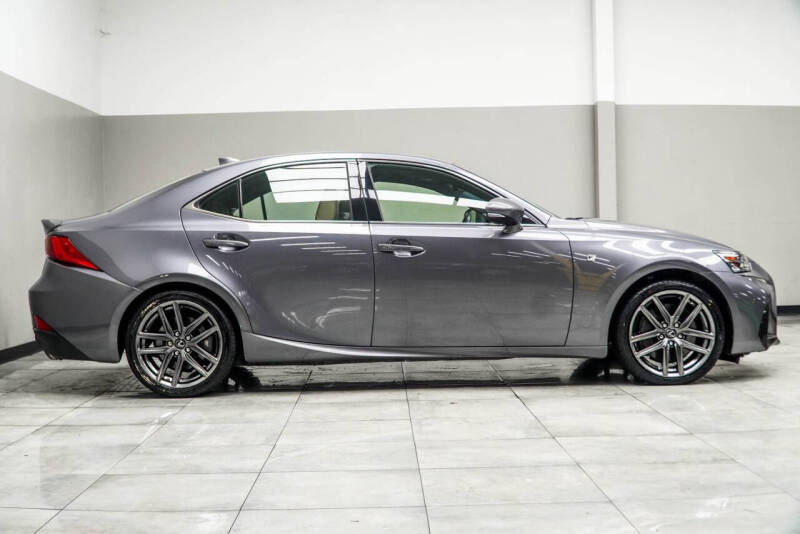 2018 Lexus IS 300