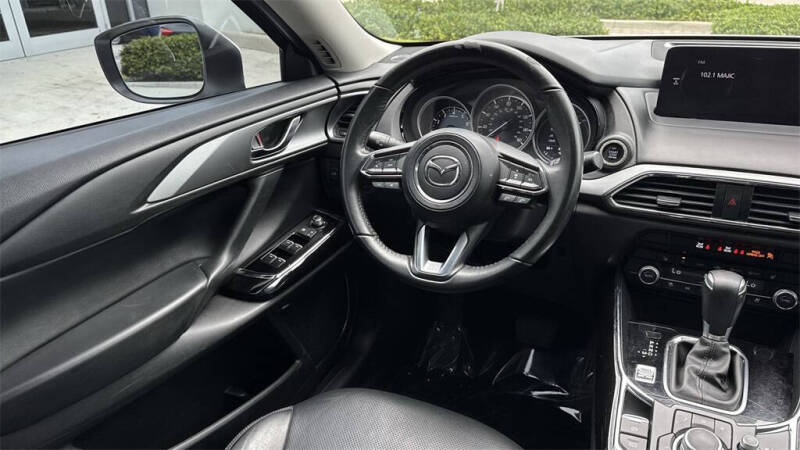 2022 Mazda CX-9 Touring Plus