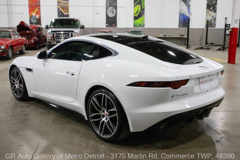 2018 Jaguar F-TYPE R-Dynamic