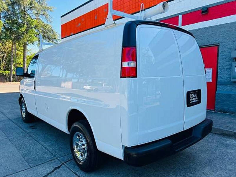 2017 Chevrolet Express 2500