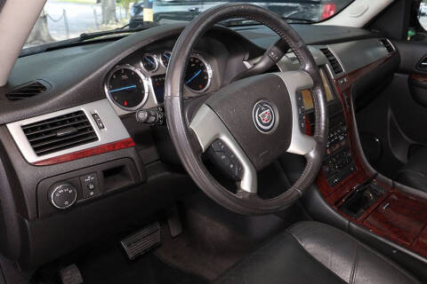 2011 Cadillac Escalade Premium