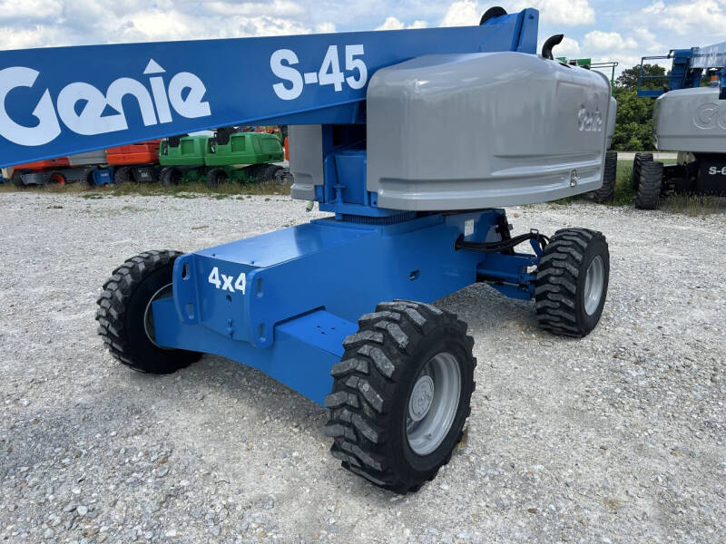 2016 Genie 45' Manlift