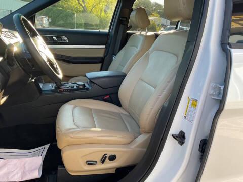 2017 Ford Explorer XLT