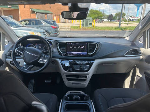 2021 Chrysler Pacifica Touring