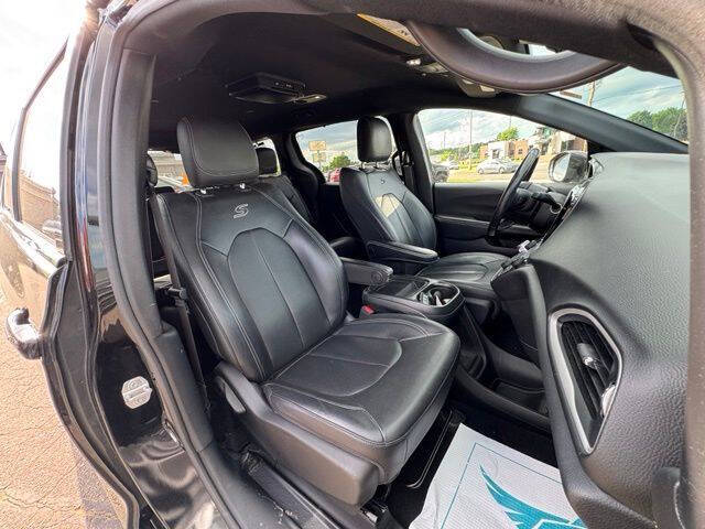 2020 Chrysler Pacifica Touring L