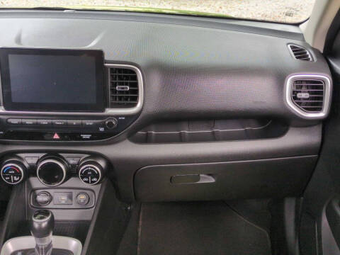 2020 Hyundai Venue SEL