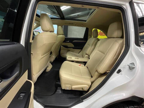 2017 Toyota Highlander Limited Platinum