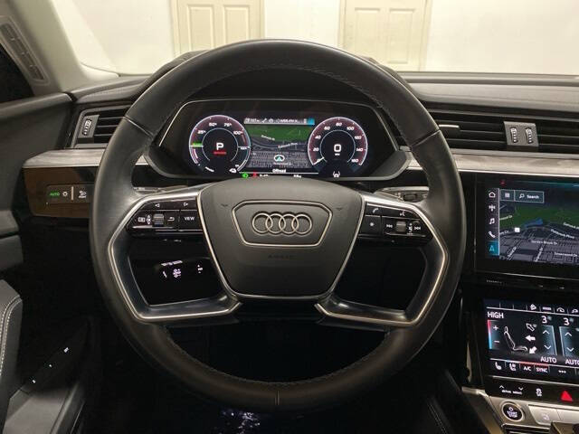 2024 Audi Q8 e-tron quattro Premium Plus