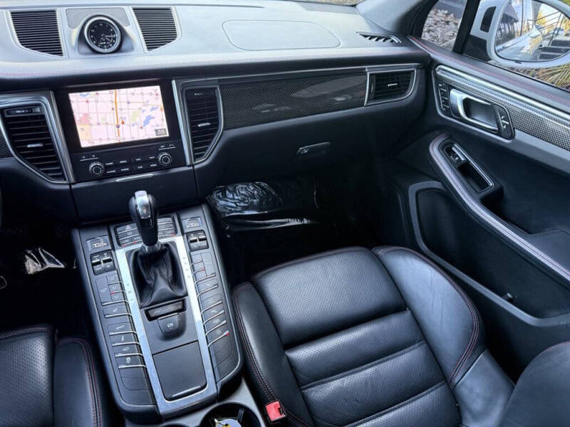 2018 Porsche Macan GTS